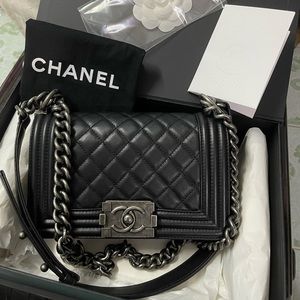 💯 % Authentic Chanel Boy Small size with Calf skin &Ruthenium Finish Metal